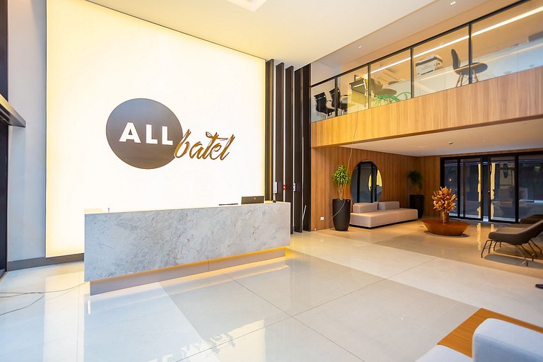 Studio Premium p/ 4 pessoas no All Batel - BAT1316