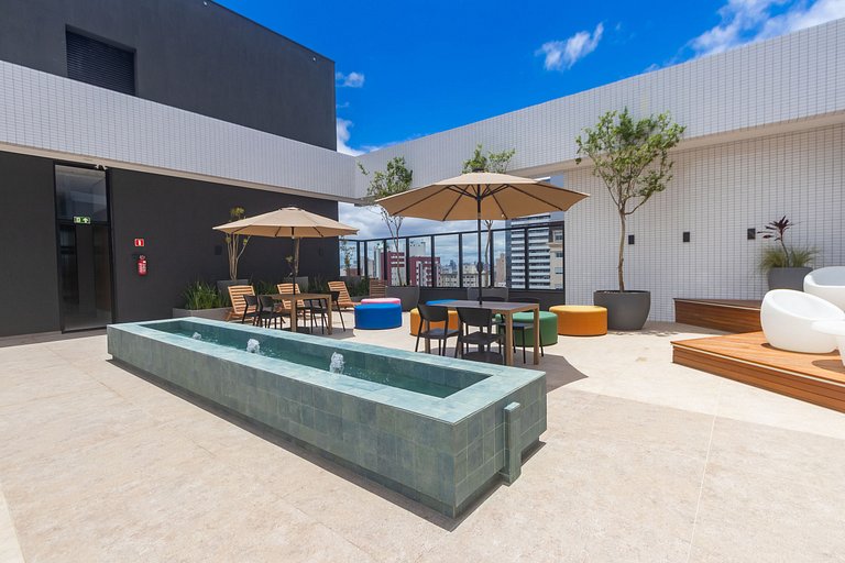 Studio Premium p/ 4 pessoas no All Batel - BAT1316