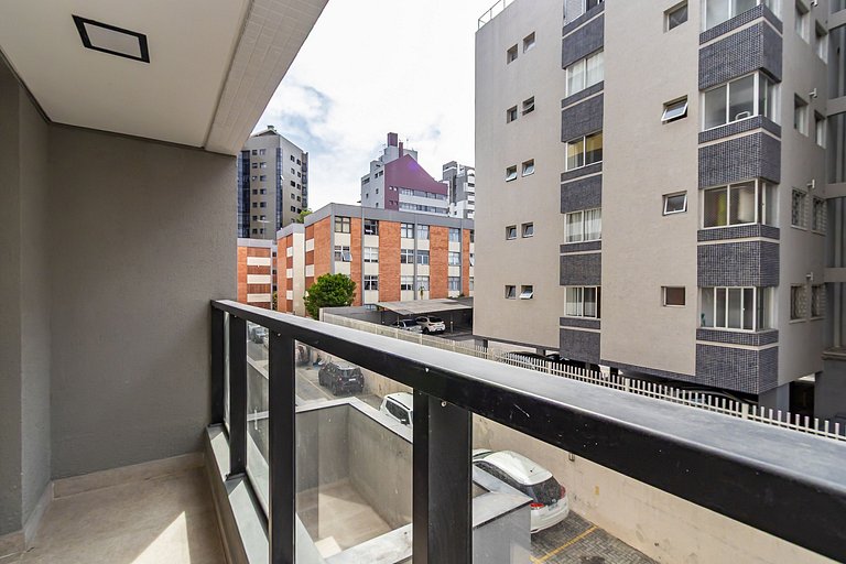 Studio Completo com Garagem no Batel - SOH0303