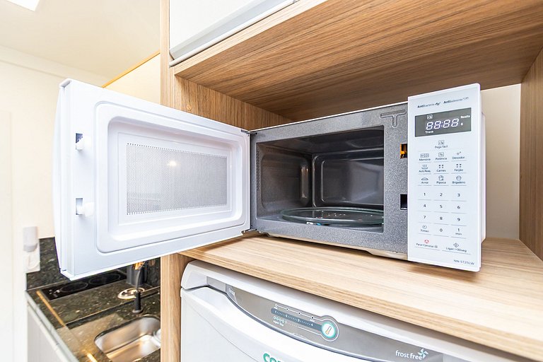 Studio Completo com Garagem no Batel - SOH0303