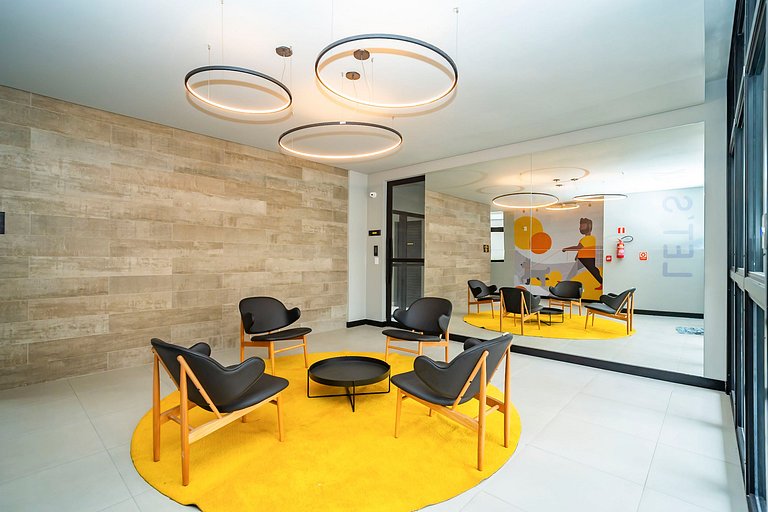 Studio Completo com Garagem no Batel - SOH0303