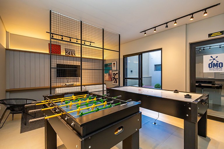 Studio Completo com Garagem no Batel - SOH0303