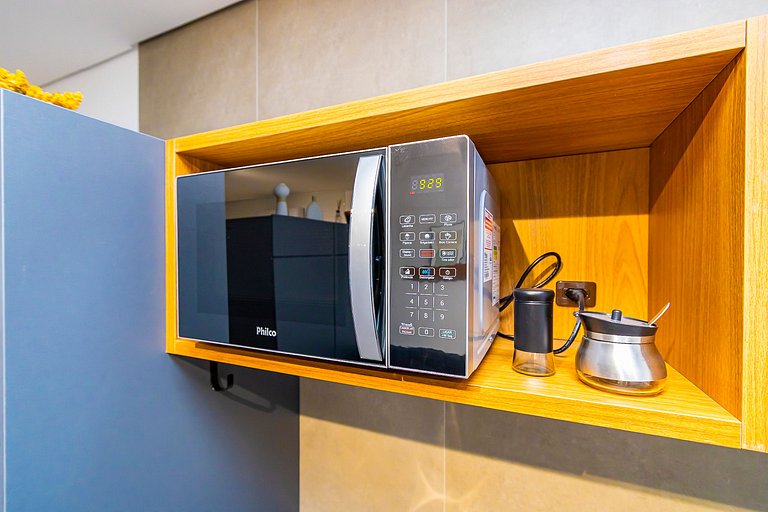 Studio com 2 Camas de Casal e Garagem - EIX0705