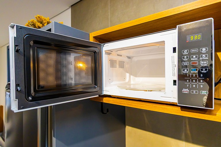 Studio com 2 Camas de Casal e Garagem - EIX0705