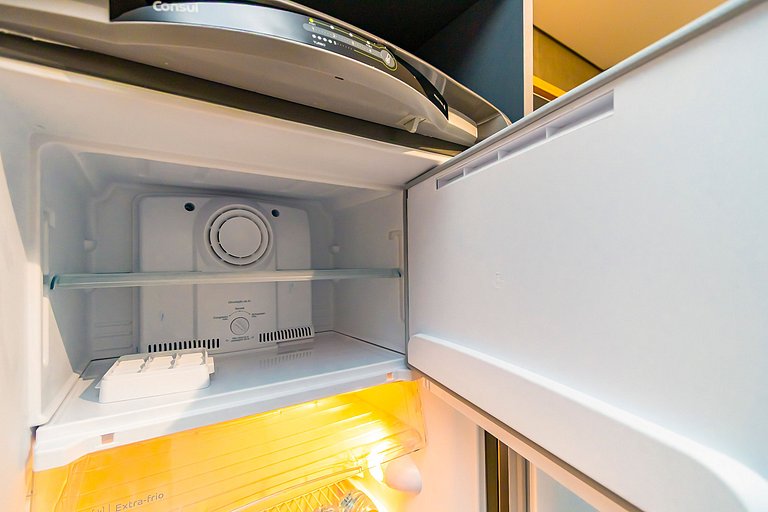 Studio com 2 Camas de Casal e Garagem - EIX0705