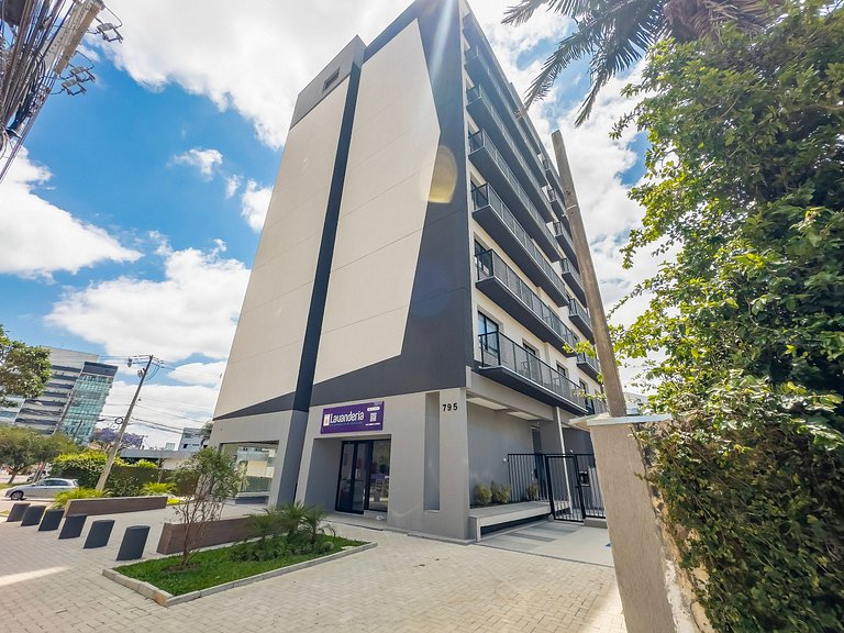 Studio com 2 Camas de Casal e Garagem - EIX0705