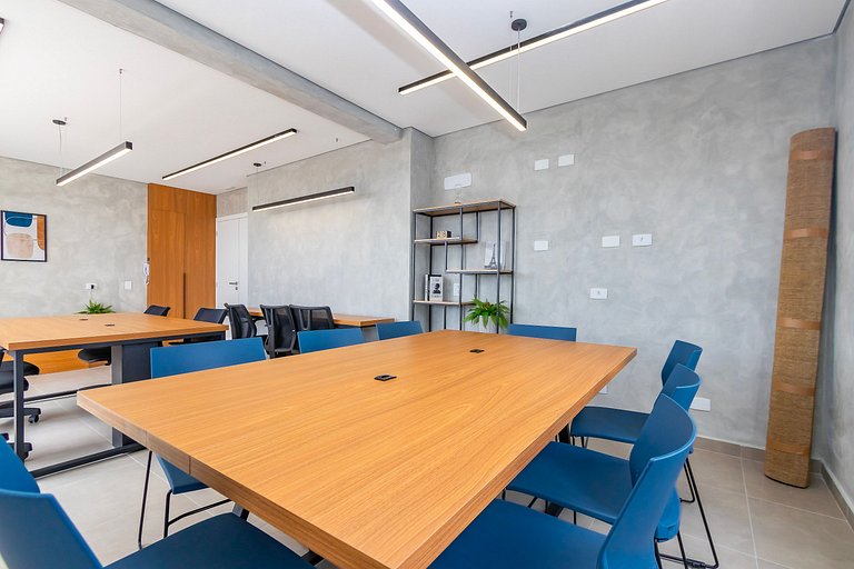 Studio com 2 Camas de Casal e Garagem - EIX0705