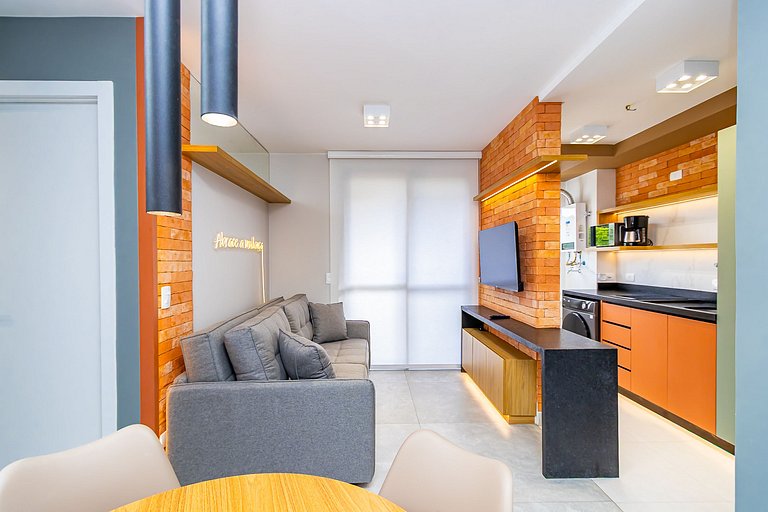 Apto Refinado com 2 quartos e Vaga - SOU0408A