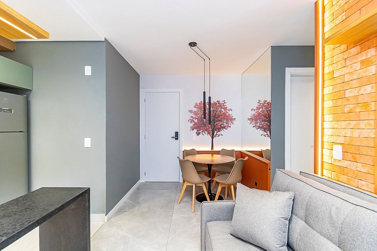 Apto Refinado com 2 quartos e Vaga - SOU0408A