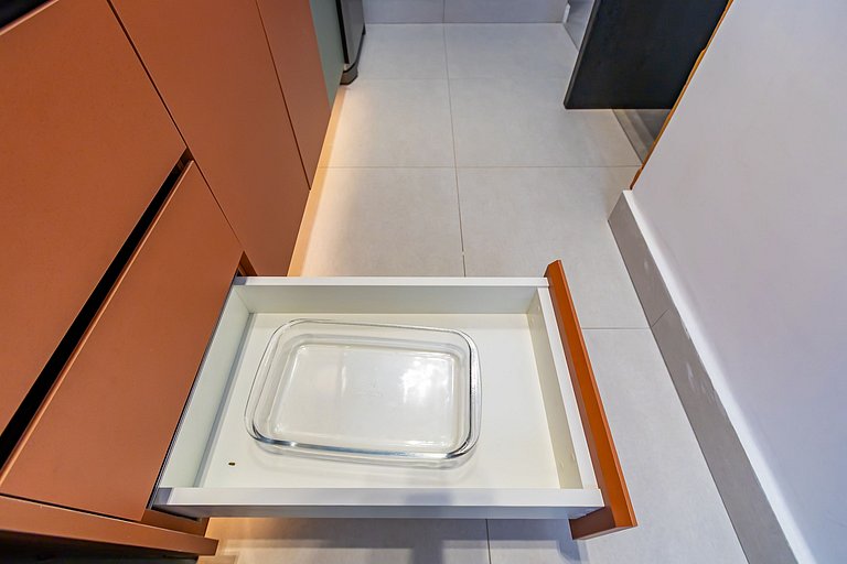 Apto Refinado com 2 quartos e Vaga - SOU0408A