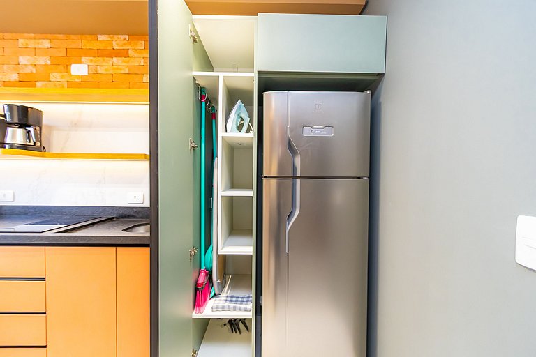 Apto Refinado com 2 quartos e Vaga - SOU0408A