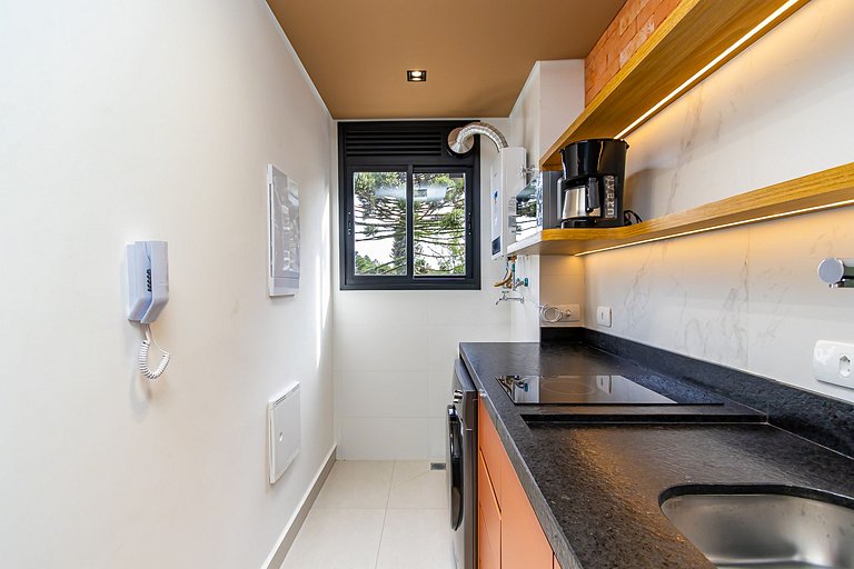 Apto Refinado com 2 quartos e Vaga - SOU0408A