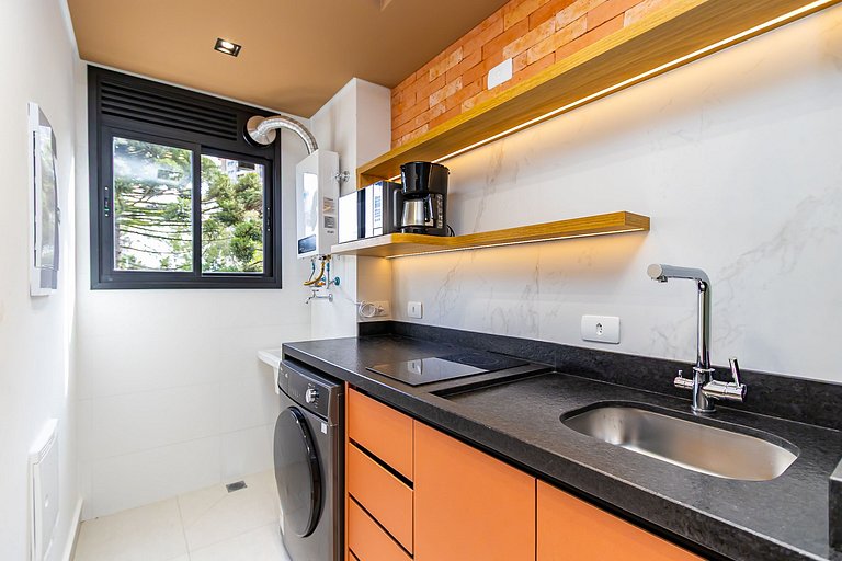 Apto Refinado com 2 quartos e Vaga - SOU0408A