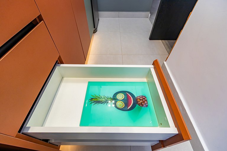 Apto Refinado com 2 quartos e Vaga - SOU0408A