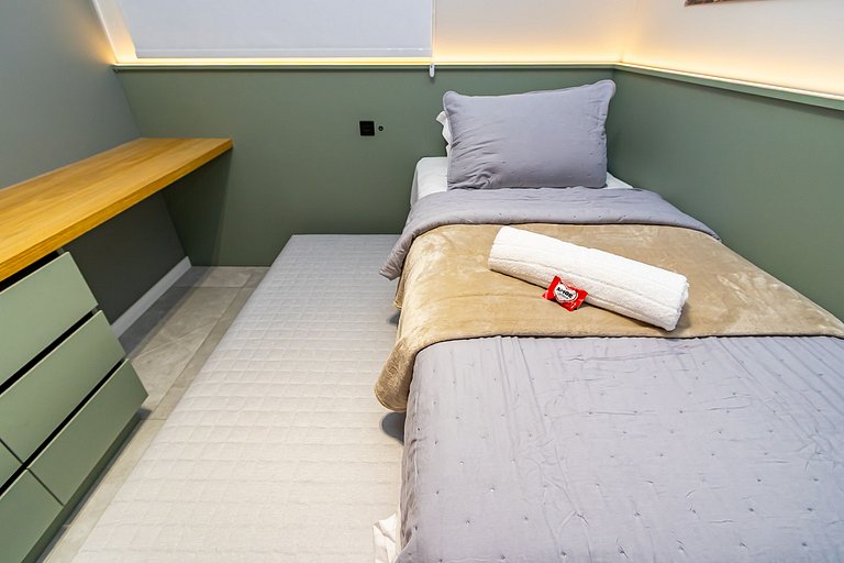 Apto Refinado com 2 quartos e Vaga - SOU0408A