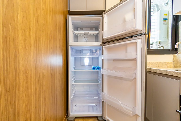 Apto de 2q Perto do Shopping Estação - NLF0602