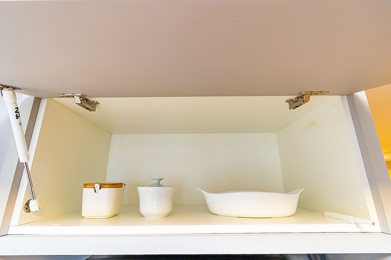 Apto de 2q Perto do Shopping Estação - NLF0602