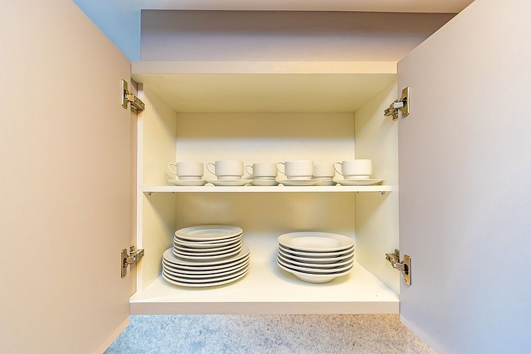 Apto de 2q Perto do Shopping Estação - NLF0602