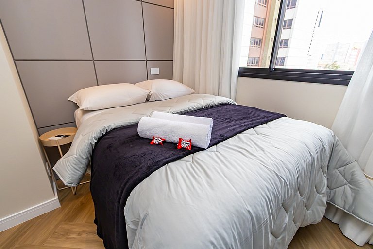 Apto de 2q Perto do Shopping Estação - NLF0602