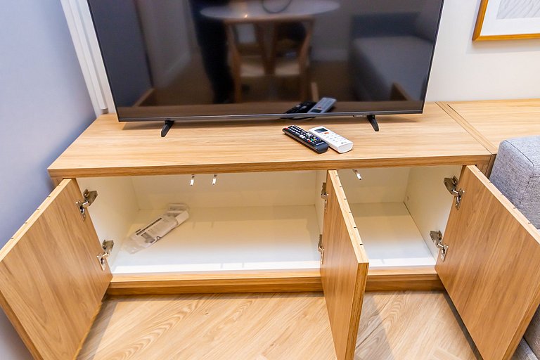 Apto de 2q Perto do Shopping Estação - NLF0602