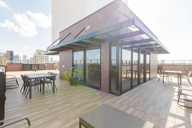 Apto de 2q Perto do Shopping Estação - NLF0602