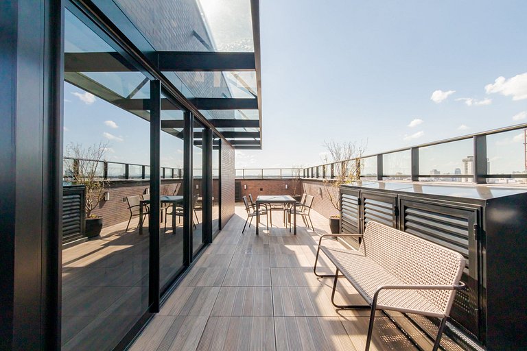 Apto de 2q Perto do Shopping Estação - NLF0602