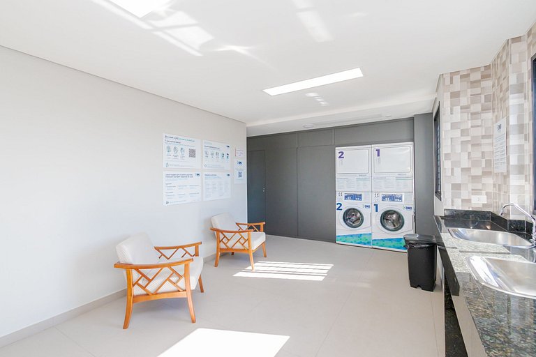 Apto de 2q Perto do Shopping Estação - NLF0602