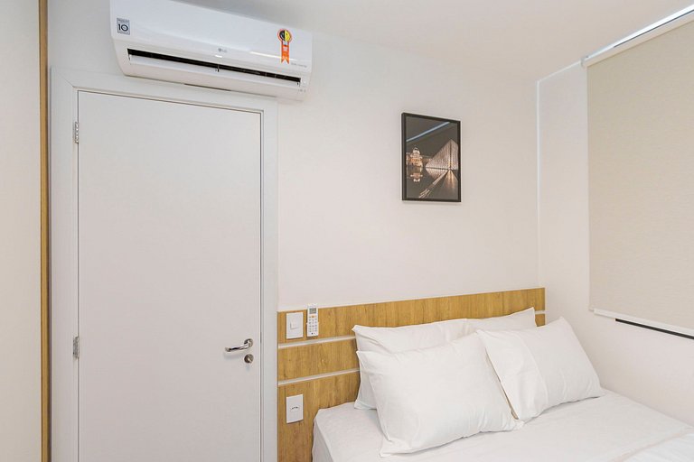 Apto de 1q com garagem no Centro - NEW1005