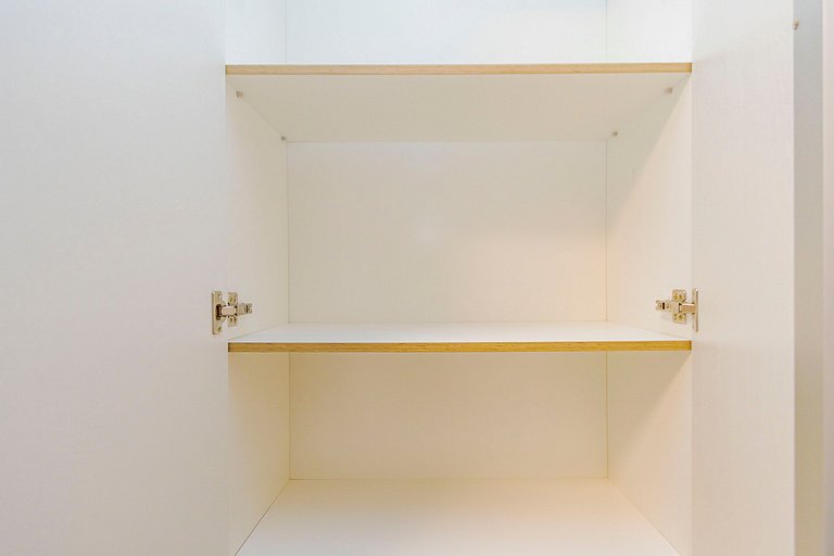 Apto de 1q com garagem no Centro - NEW1005