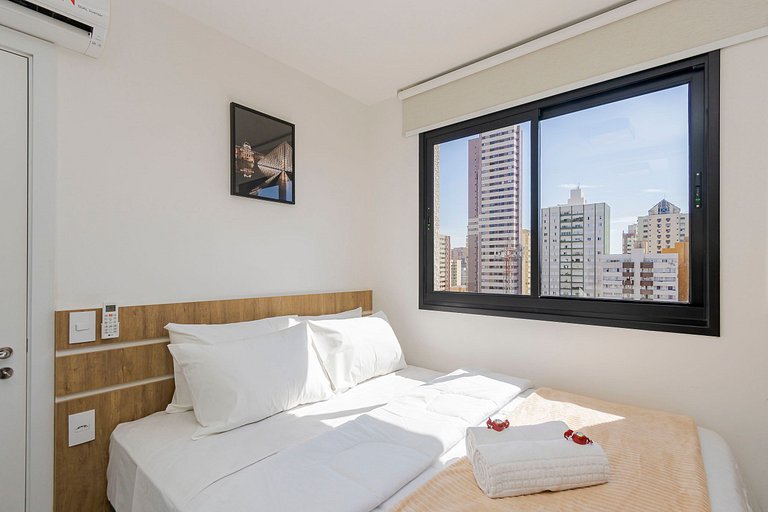 Apto de 1q com garagem no Centro - NEW1005