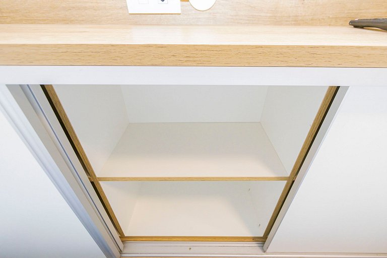 Apto de 1q com garagem no Centro - NEW1005