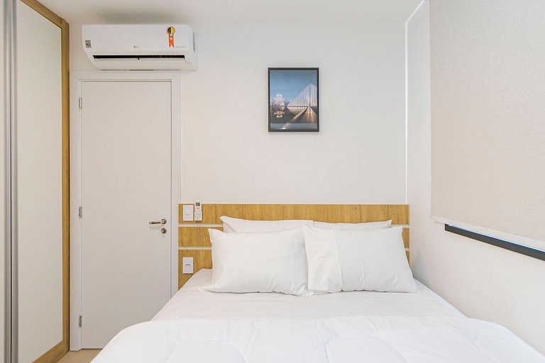 Apto de 1q com garagem no Centro - NEW1005