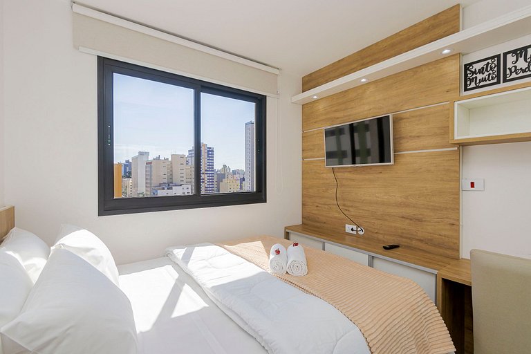 Apto de 1q com garagem no Centro - NEW1005