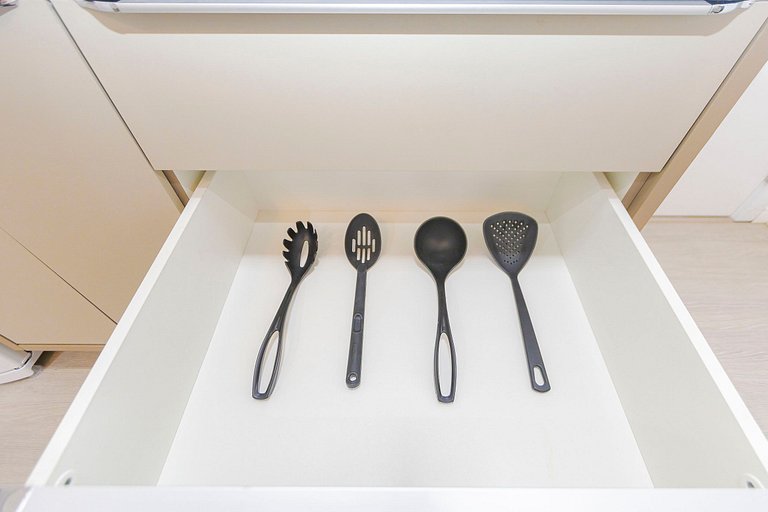 Apto de 1q com garagem no Centro - NEW1005