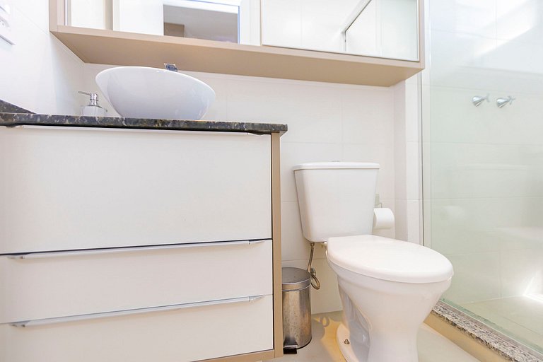 Apto de 1q com garagem no Centro - NEW1005