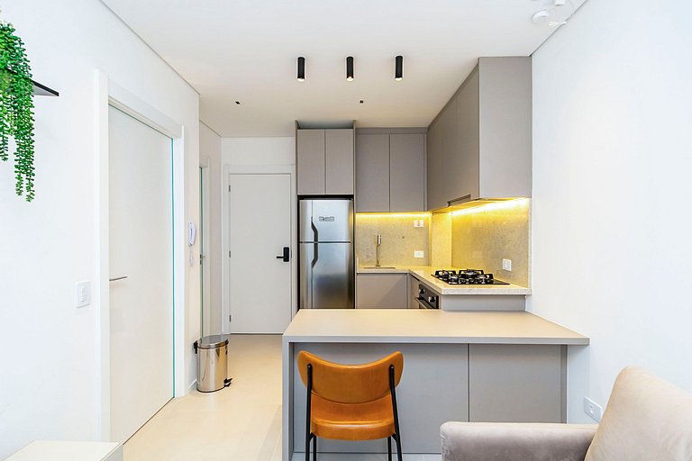 Apto em prédio com Piscina, Região Nobre - TEM0205