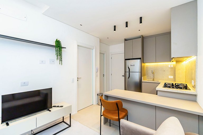 Apto em prédio com Piscina, Região Nobre - TEM0205