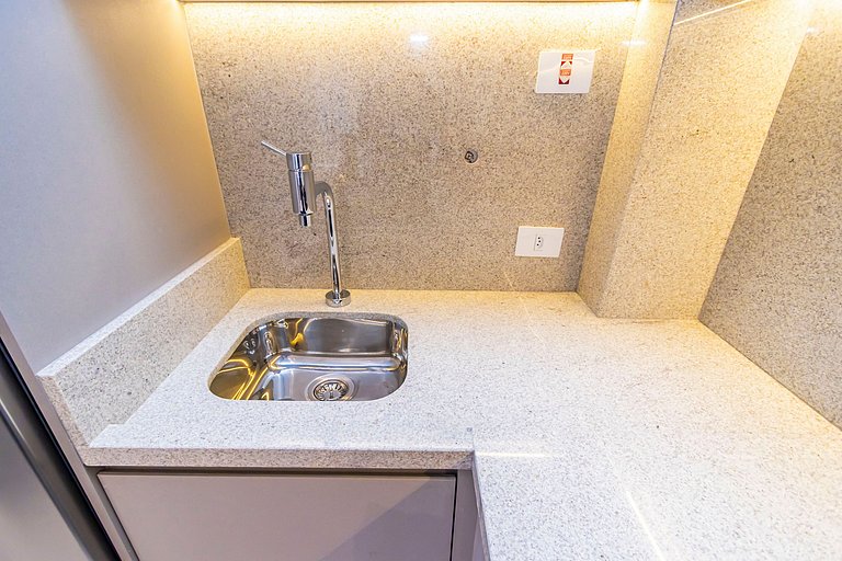 Apto em prédio com Piscina, Região Nobre - TEM0205