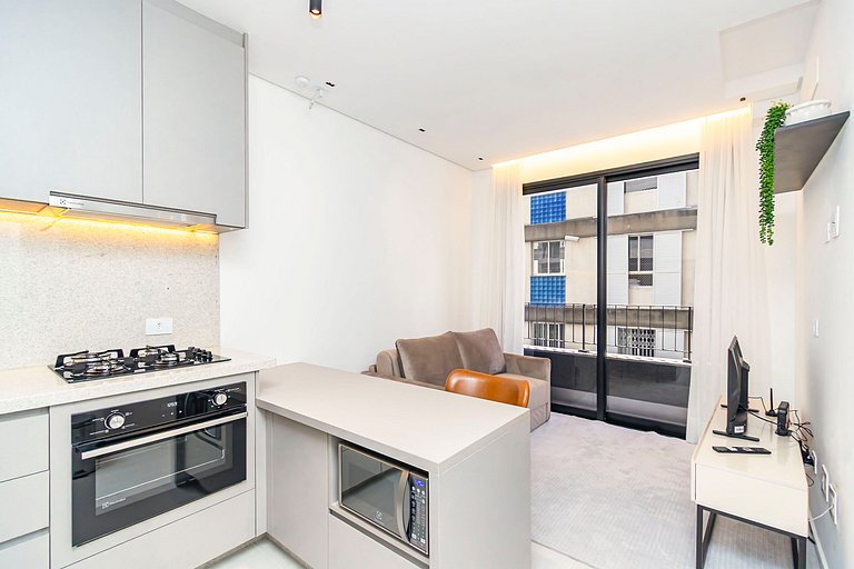 Apto em prédio com Piscina, Região Nobre - TEM0205