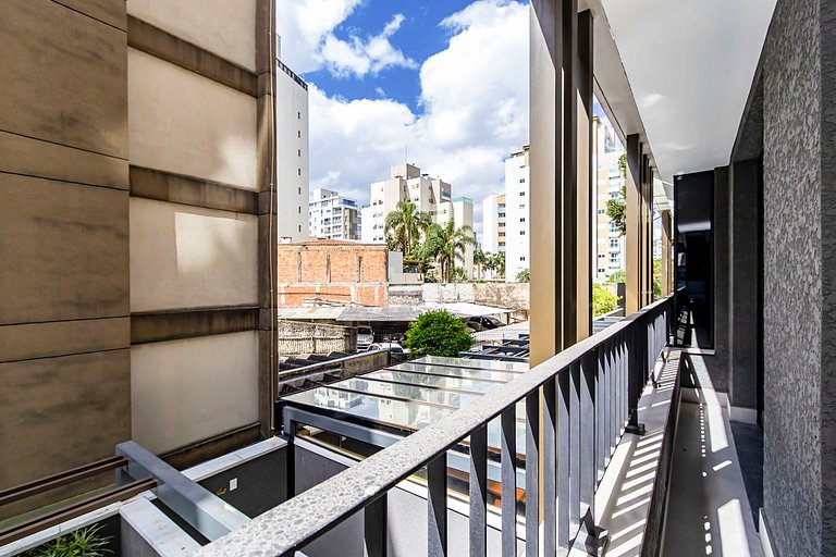 Apto em prédio com Piscina, Região Nobre - TEM0205