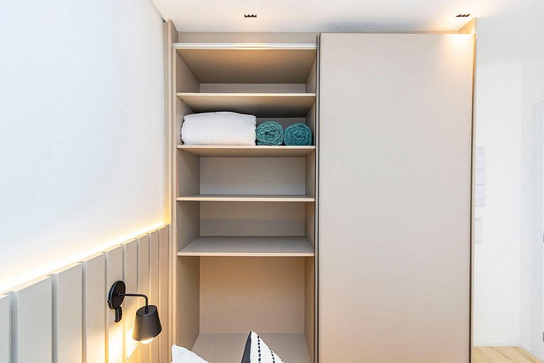 Apto em prédio com Piscina, Região Nobre - TEM0205