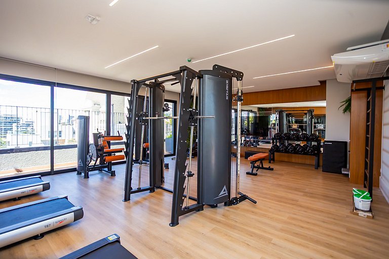 Apto em prédio com Piscina, Região Nobre - TEM0205