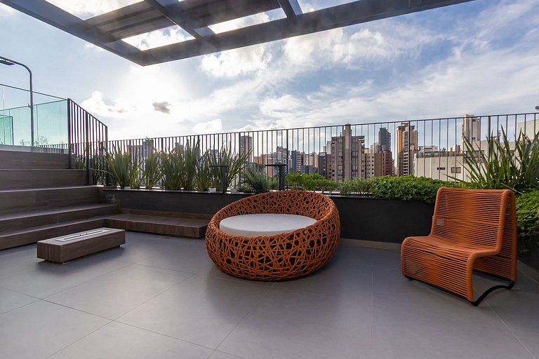 Apto em prédio com Piscina, Região Nobre - TEM0205