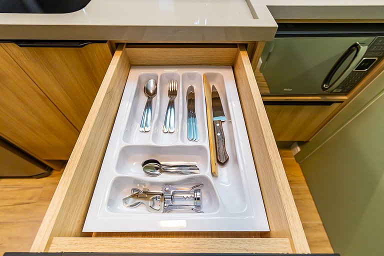 Studio Completo com Garagem no Cena Living-CNA1305