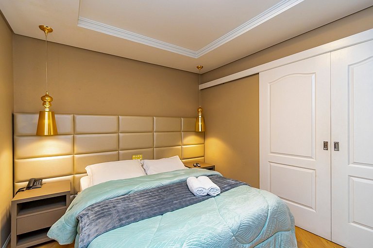 Apartamento 1 Quarto com Vaga no Batel - LUC0108