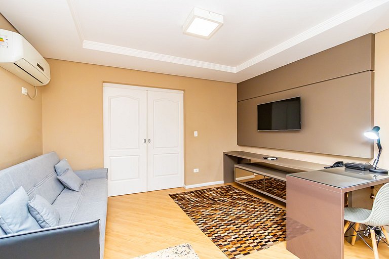 Apartamento 1 Quarto com Vaga no Batel - LUC0108