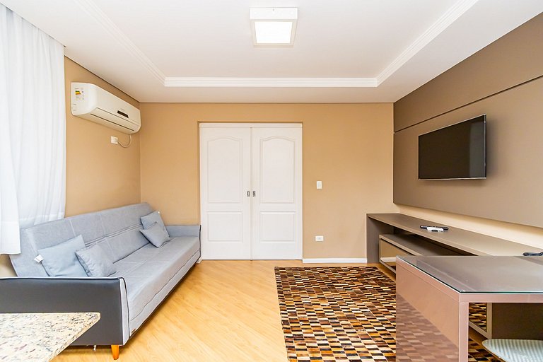 Apartamento 1 Quarto com Vaga no Batel - LUC0108