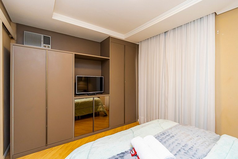 Apartamento 1 Quarto com Vaga no Batel - LUC0108