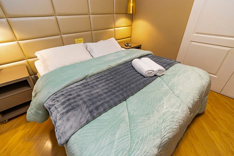 Apartamento 1 Quarto com Vaga no Batel - LUC0108