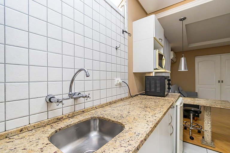 Apartamento 1 Quarto com Vaga no Batel - LUC0108